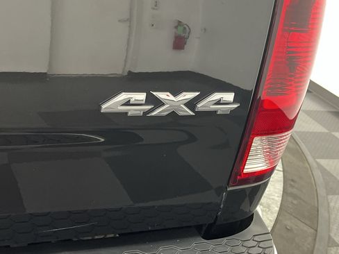 Used 2016 RAM 1500 Big Horn AWD/4WD image 32