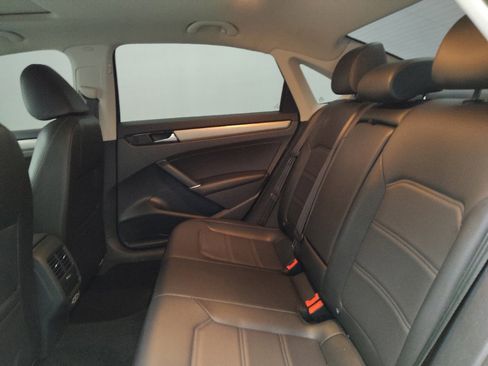 Used 2022 Volkswagen Passat 2.0T SE image 18