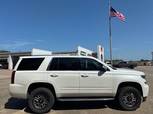 Used 2017 Chevrolet Tahoe Premier AWD/4WD image 6