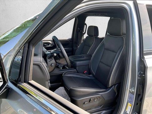 Used 2024 Chevrolet Tahoe Premier w/ Premium Package 2 RWD image 27