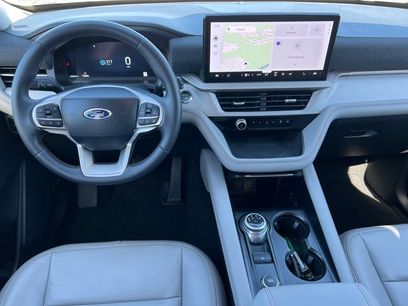 Used 2025 Ford Explorer Active w/ Active Comfort Package