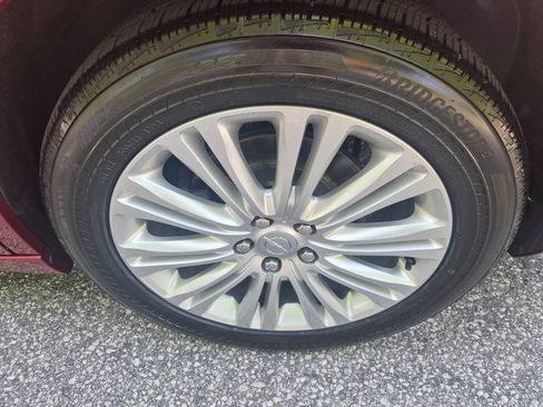 Used 2014 Chrysler 300 AWD w/ Driver Convenience Group image 20