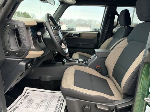 Used 2025 Ford Bronco Big Bend image 19