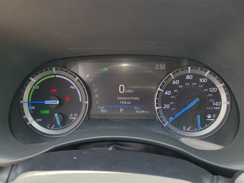 Used 2020 Toyota Highlander XLE image 24