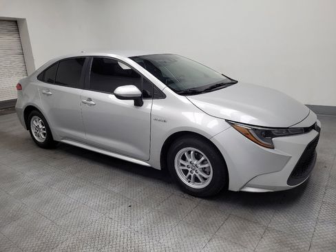 Used 2020 Toyota Corolla LE FWD image 11