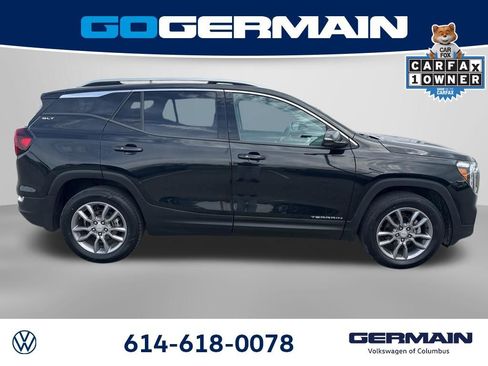 Used 2022 GMC Terrain SLT w/ Infotainment Package II AWD/4WD image 11
