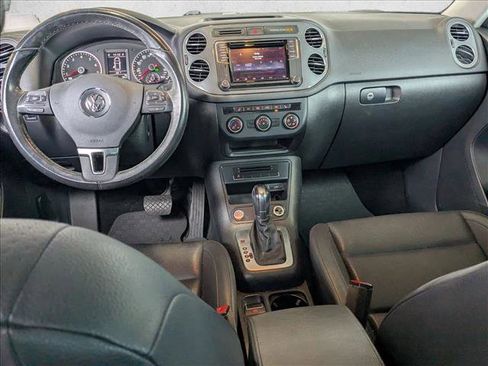 Used 2017 Volkswagen Tiguan Wolfsburg Edition image 17