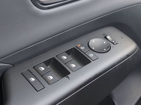 New 2026 Hyundai Kona Limited FWD image 32