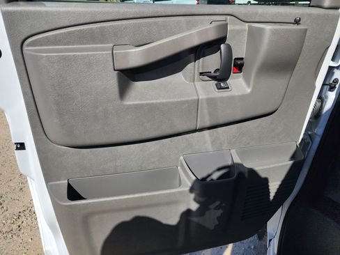New 2025 Chevrolet Express 2500 w/ Driver Convenience Package image 27