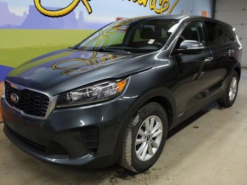 Used 2020 Kia Sorento AWD V6 image 8