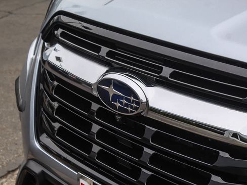 New 2025 Subaru Ascent Limited image 9