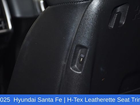 Used 2025 Hyundai Santa Fe SEL AWD/4WD image 25
