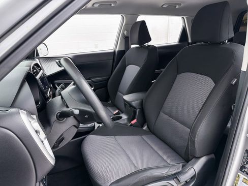 Used 2023 Kia Soul LX w/ LX Technology Package image 17