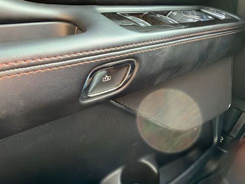 Used 2024 Lincoln Aviator AWD w/ Premium Package image 19