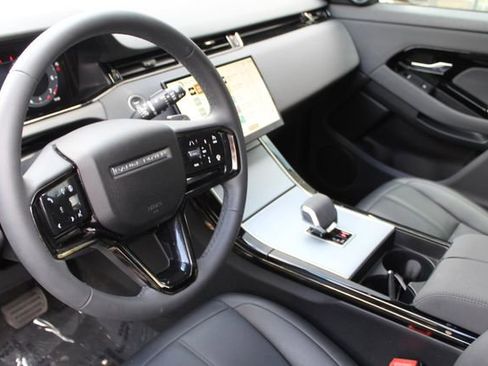 Used 2025 Land Rover Range Rover Evoque S image 14