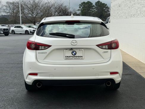 Used 2018 MAZDA MAZDA3 Touring image 10