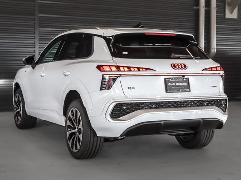 New 2026 Audi Q3 quattro 2.0T AWD/4WD image 2