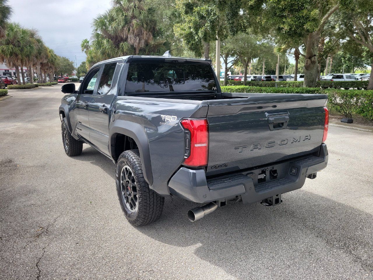 Used 2026 Toyota Tacoma TRD Off-Road w/ TRD Off Road Premium Package AWD/4WD image 4