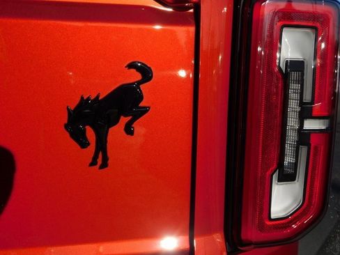 Used 2023 Ford Bronco Wildtrak image 44