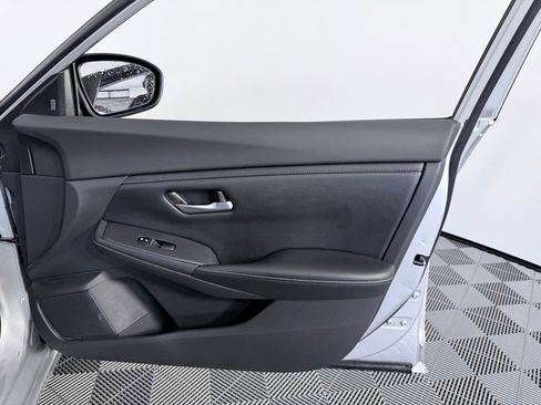 Used 2023 Nissan Sentra SV image 10