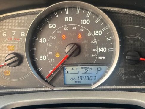 Used 2013 Toyota RAV4 XLE image 14