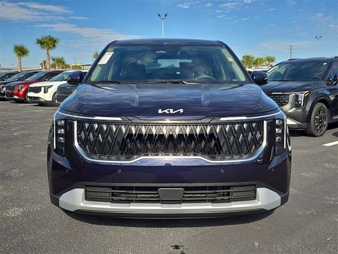 New 2026 Kia Carnival LXS image 3