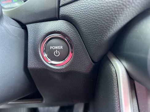 Used 2025 Toyota RAV4 XLE AWD/4WD image 16