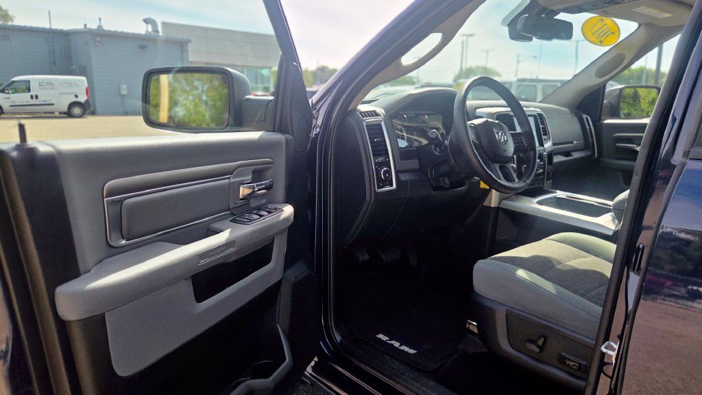 Used 2017 RAM 1500 Big Horn AWD/4WD image 9