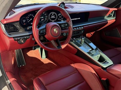 Certified 2022 Porsche 911 Carrera 4S image 4