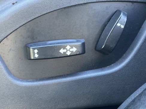 Used 2017 Volvo XC60 T5 Dynamic w/ Preferred Option Package image 16