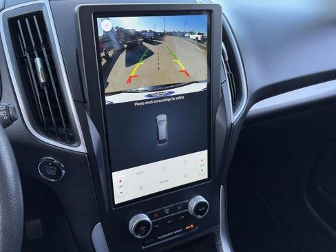 Certified 2023 Ford Edge SE w/ Black Appearance Package image 21