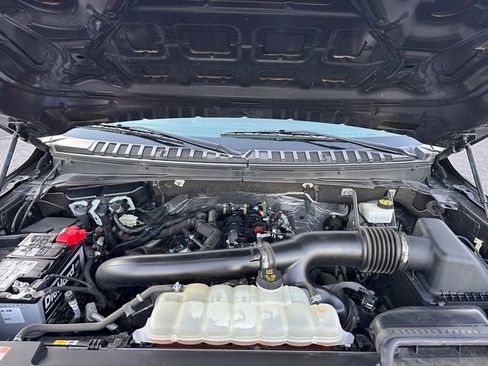 Used 2024 Ford Expedition XLT image 36