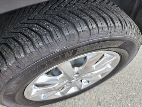 Used 2015 Jeep Cherokee Limited w/ Luxury Group AWD/4WD image 40