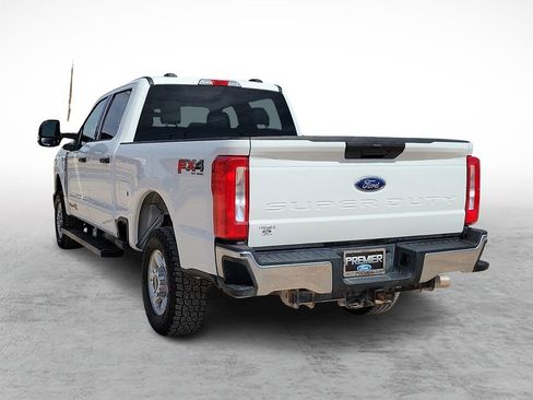 Used 2024 Ford F250 XLT w/ FX4 Off-Road Package AWD/4WD image 8