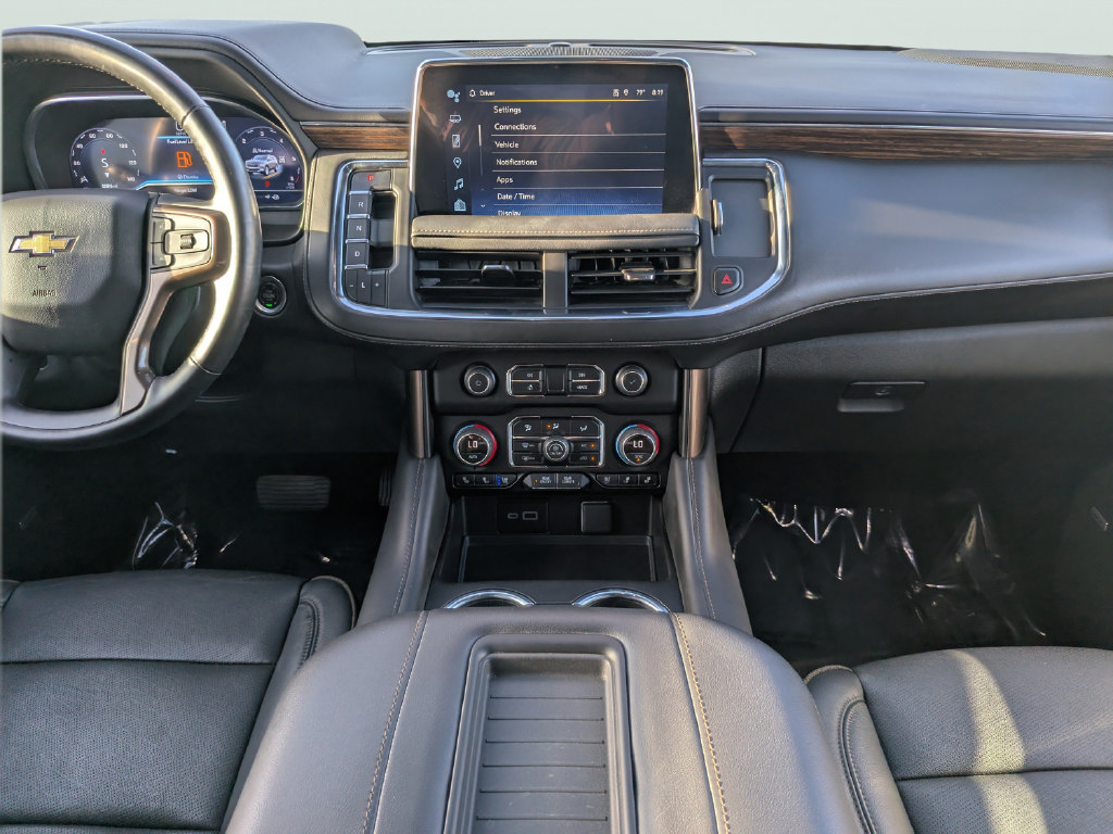 Used 2024 Chevrolet Tahoe High Country AWD/4WD image 16