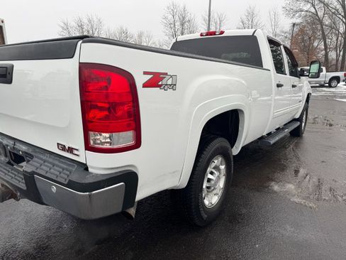 Used 2010 GMC Sierra 2500 SLE image 11
