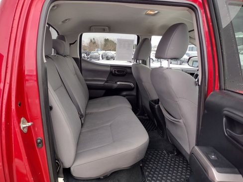 Used 2017 Toyota Tacoma SR5 image 16