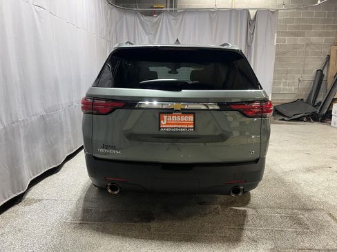 Used 2023 Chevrolet Traverse LT FWD image 7