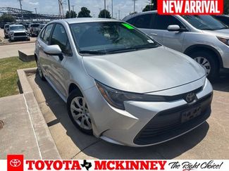 Used 2025 Toyota Corolla LE FWD video 1