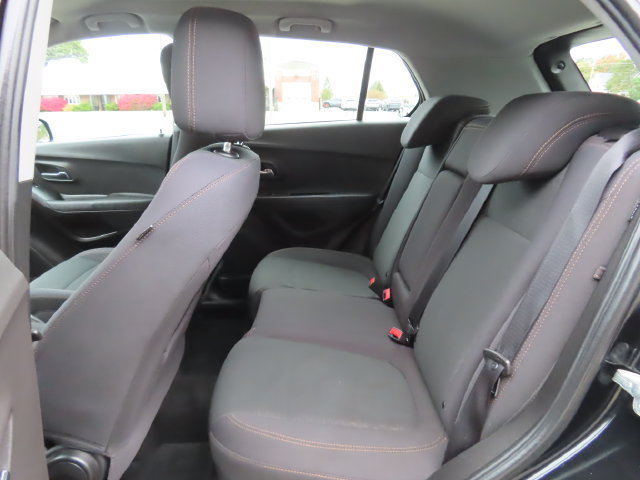 Used 2017 Chevrolet Trax LS AWD/4WD image 20