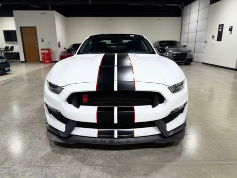 Used 2017 Ford Mustang Shelby GT350R w/ GT350R Equipment Group 920A RWD image 4