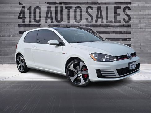 Used 2015 Volkswagen GTI SE FWD image 1
