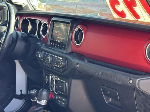 Used 2019 Jeep Wrangler Unlimited Rubicon image 29