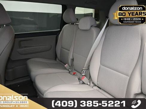 Used 2020 Kia Sedona LX FWD image 11