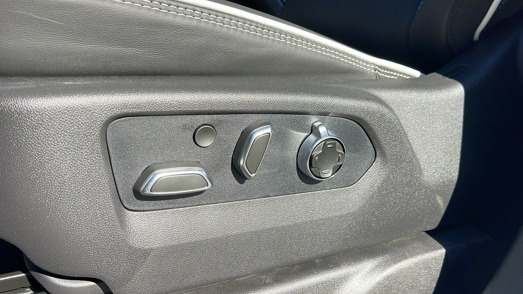 New 2026 GMC Sierra 2500 AT4X AWD/4WD image 13