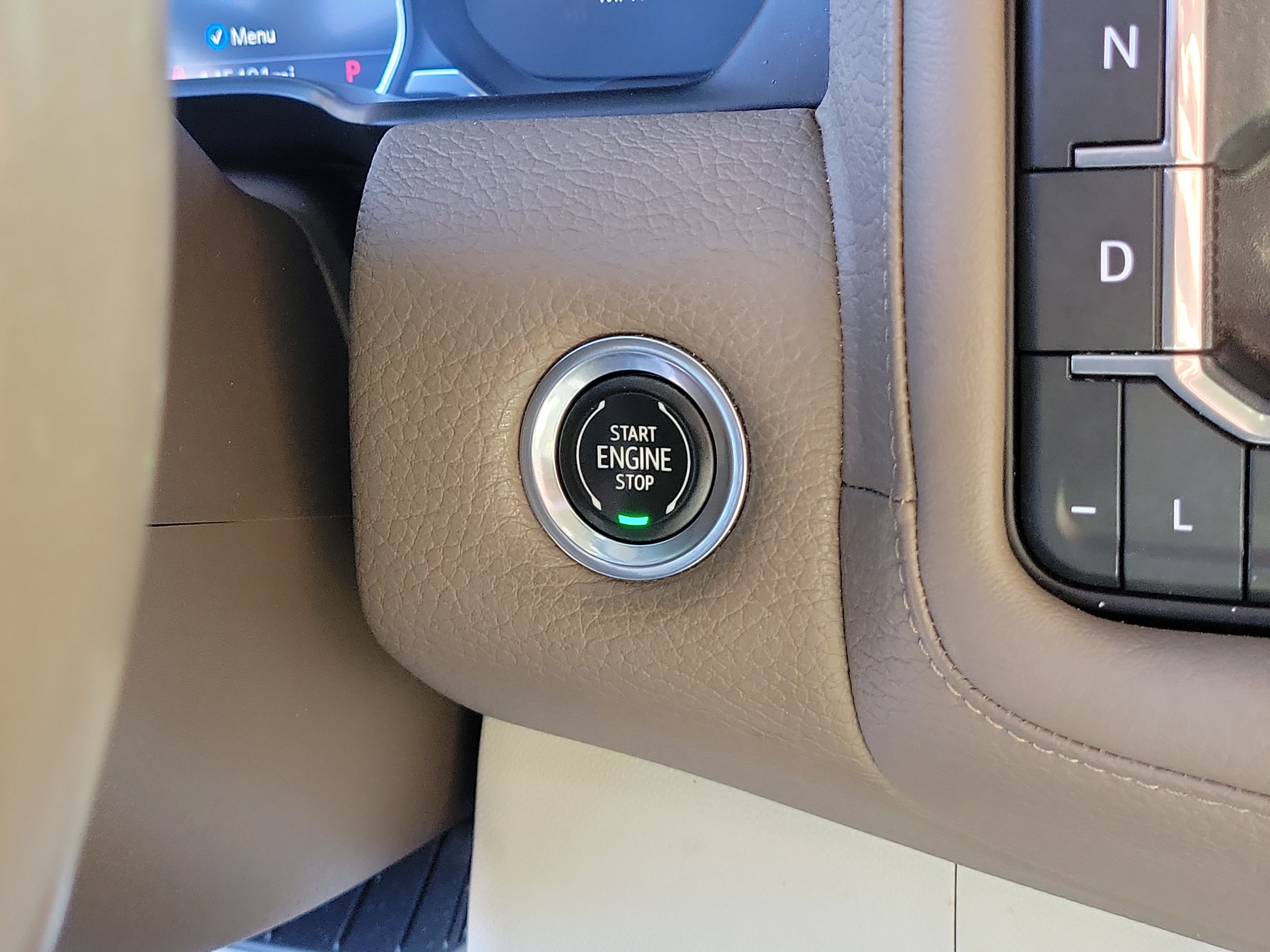 Used 2021 GMC Yukon XL Denali w/ Denali Premium Package AWD/4WD image 29