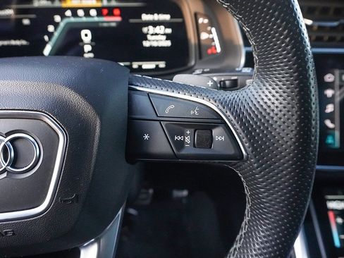 Used 2021 Audi SQ8 Prestige w/ Prestige Package image 59