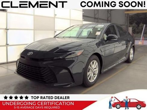 Used 2025 Toyota Camry LE FWD image 1
