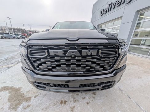 New 2026 RAM 1500 4x4 Crew Cab image 9