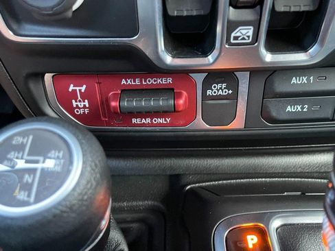Used 2025 Jeep Wrangler Unlimited Sport S 4xe AWD/4WD image 52